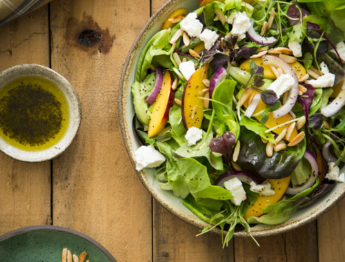 סלט חסה ונקטרינה